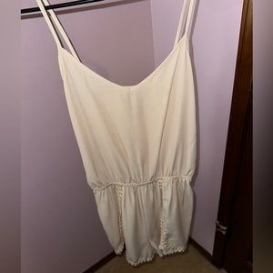 Cream romper